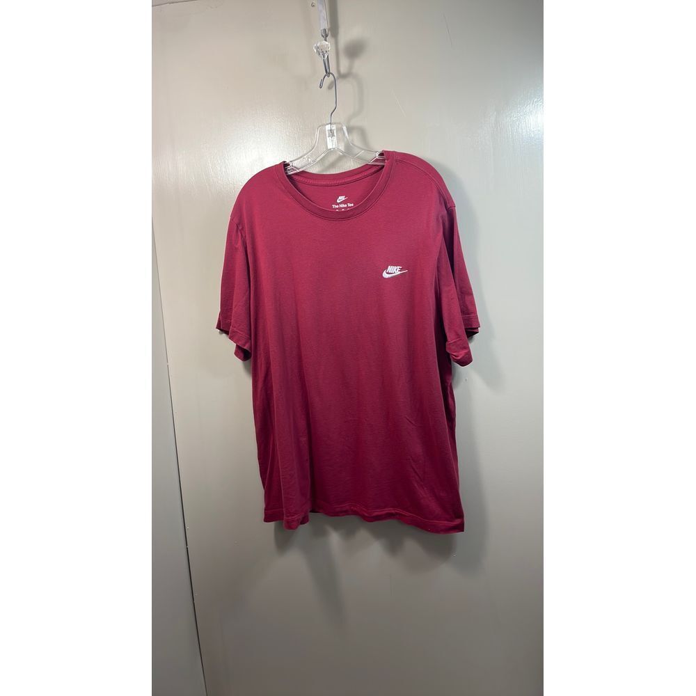 Nike Classic Burgundy T-Shirt Athletic Casual Sportswear Essential Cotton Tee